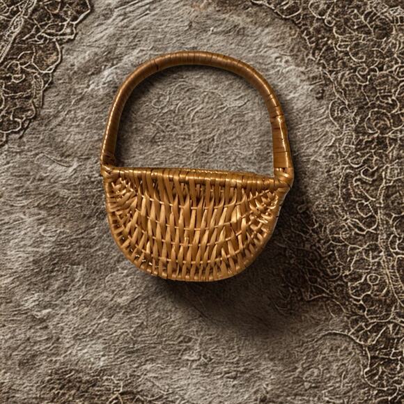 Vintage Woven Hanging Wall Basket – Boho Cottagecore Farmhouse Decor - Picture 5 of 9